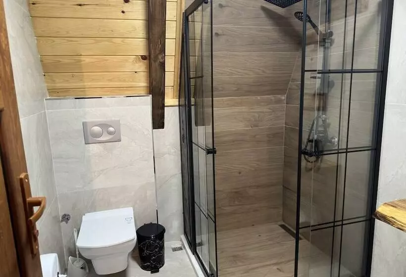 Hotelli Della Suit Bungalov