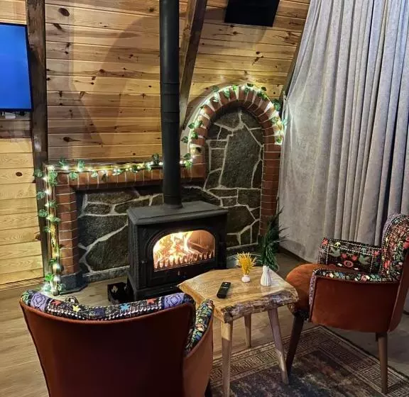 Hotelli Della Suit Bungalov