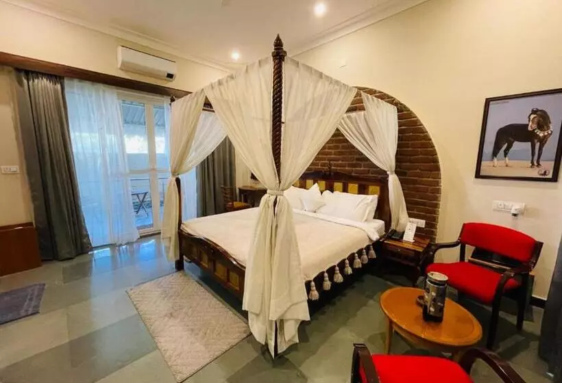 Hotel Dev Villa Resort
