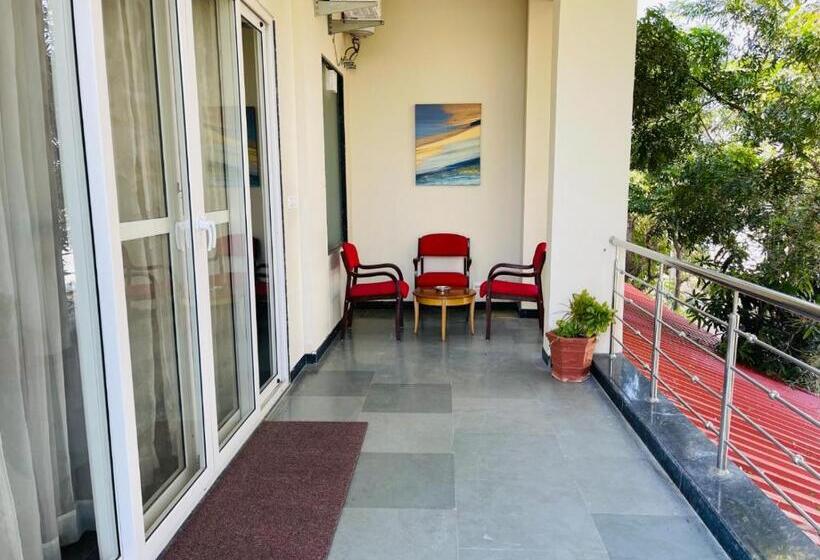 호텔 Dev Villa Resort