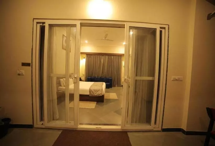 Hotel Dev Villa Resort
