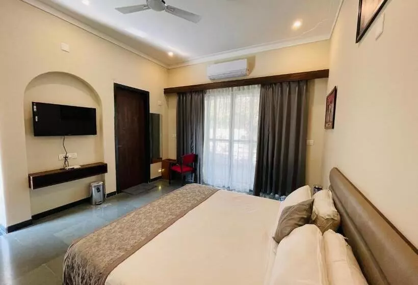 Hotel Dev Villa Resort