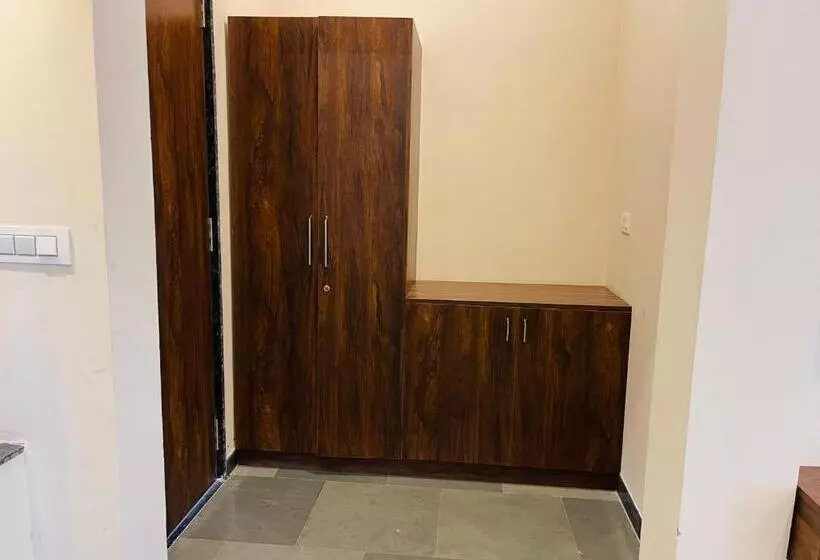 Hotel Dev Villa Resort