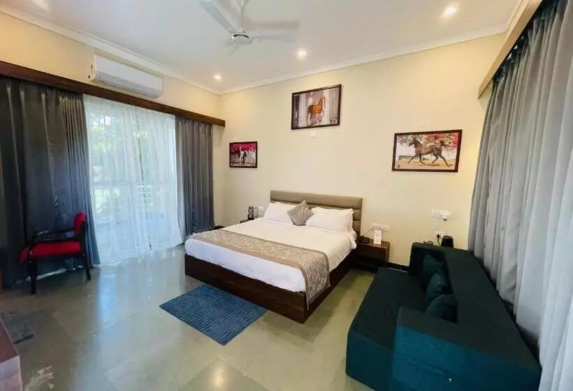 Hotel Dev Villa Resort