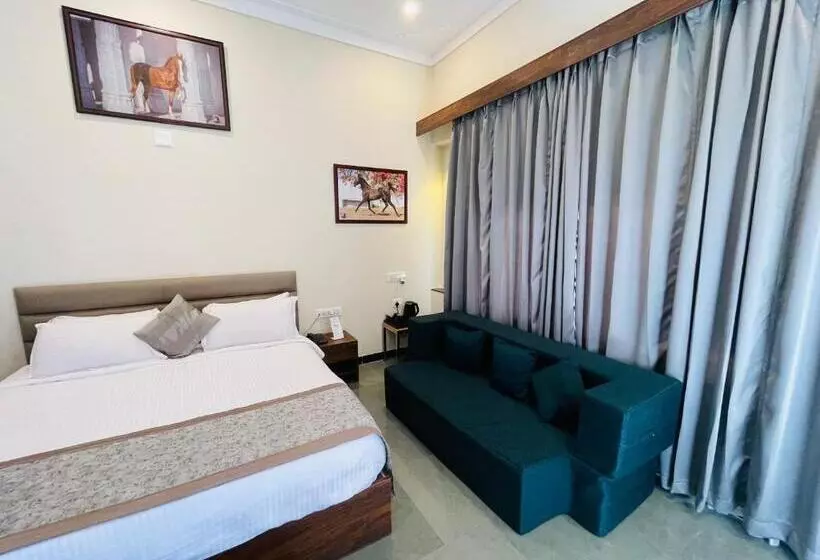 Hotel Dev Villa Resort