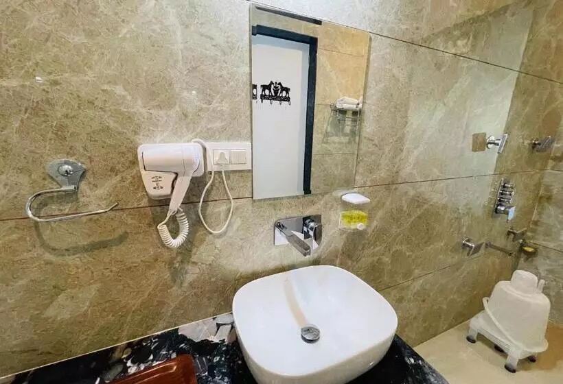 Hotel Dev Villa Resort