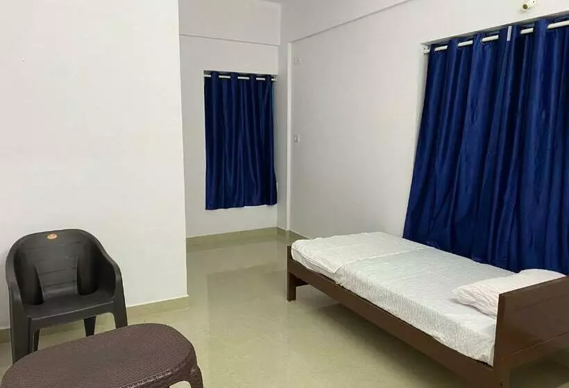 Hotelli Erumely Central Homes