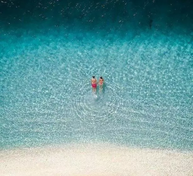 ホテル My Mate S Place Hostel Gili Air   Adults Only