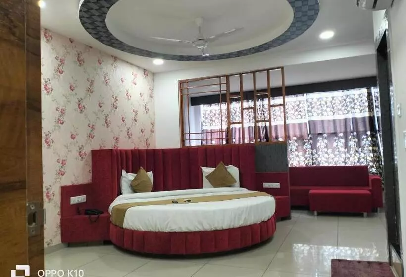 Hotelli Rudra Palace