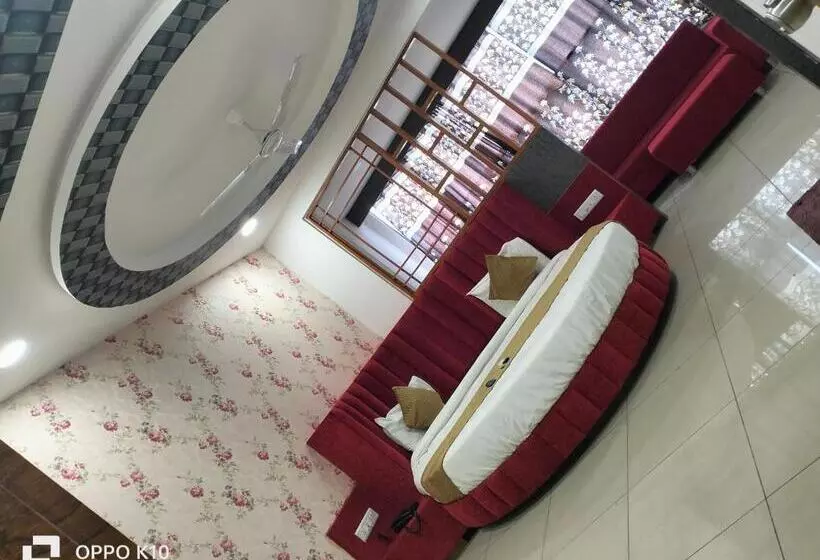 Hotelli Rudra Palace