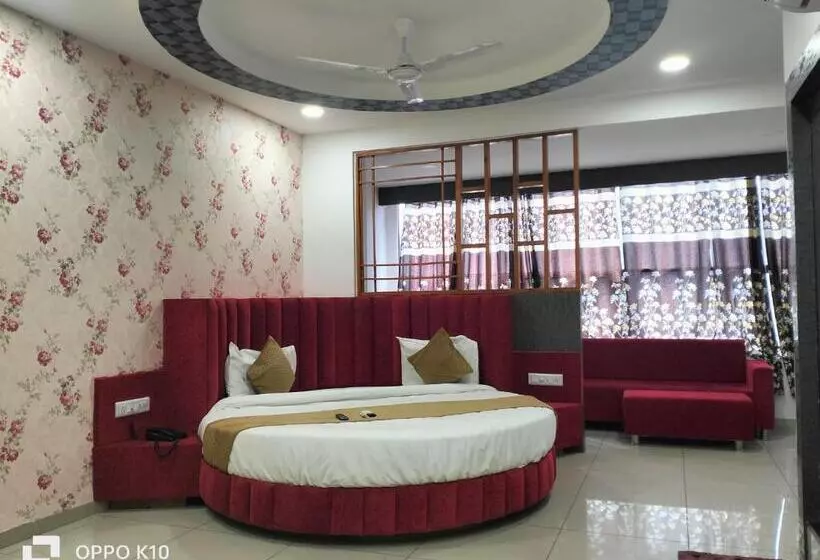 Hotelli Rudra Palace