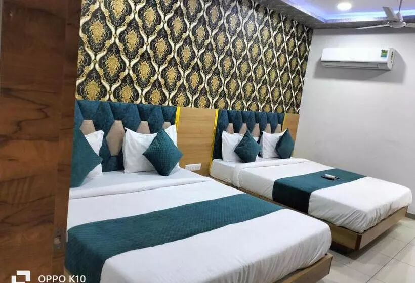 Hotelli Rudra Palace