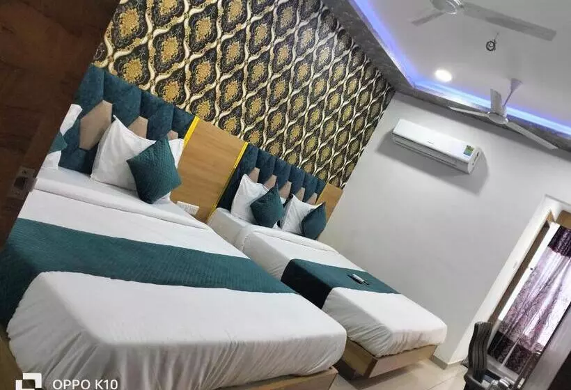 Hotelli Rudra Palace