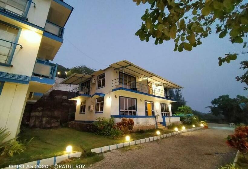 호텔 Sea Breeze Beach Resort