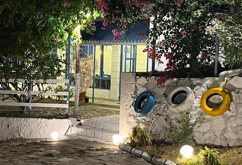 호텔 Sea Breeze Beach Resort