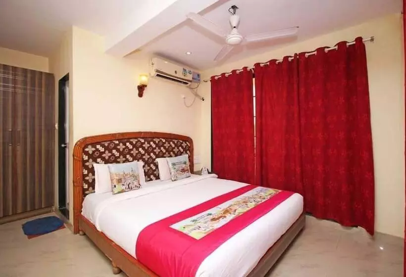 Hotelli Sea Breeze Beach Resort