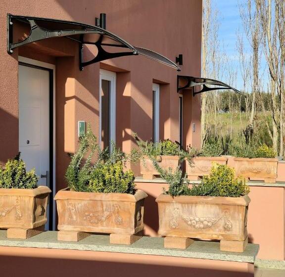 هتل Tenuta Bussete Country