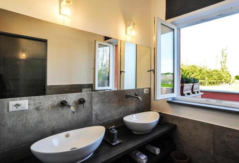 هتل Tenuta Bussete Country