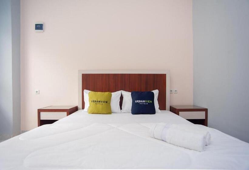 Urbanview Hotel Pangeran Palembang By Reddoorz