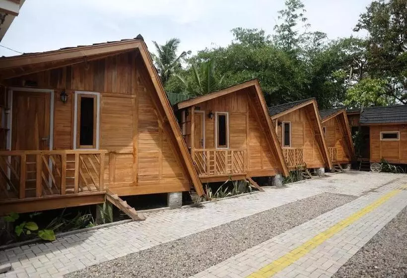 ホテル Urbanview Villa Kolopaking Kebumen By Reddoorz