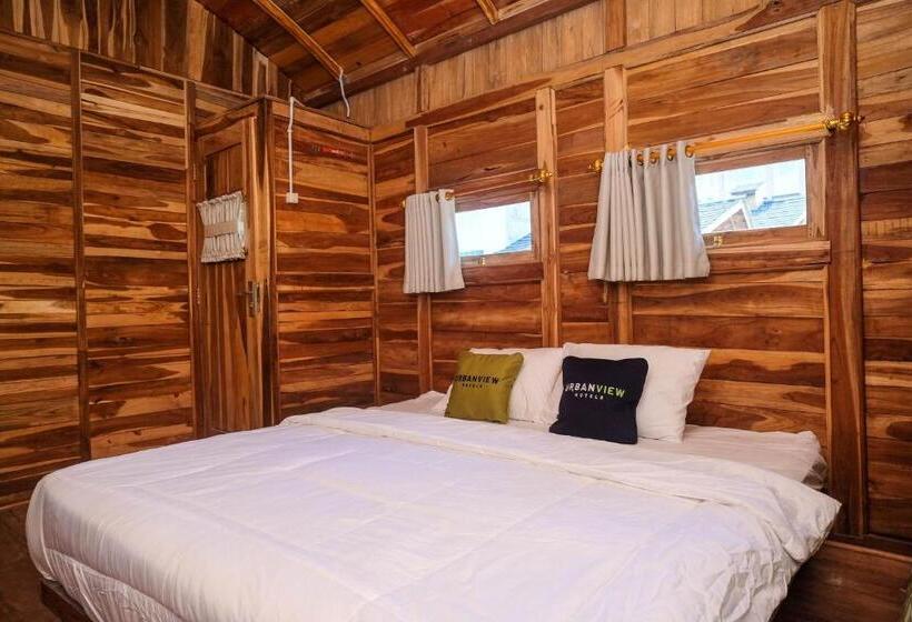 호텔 Urbanview Villa Kolopaking Kebumen By Reddoorz