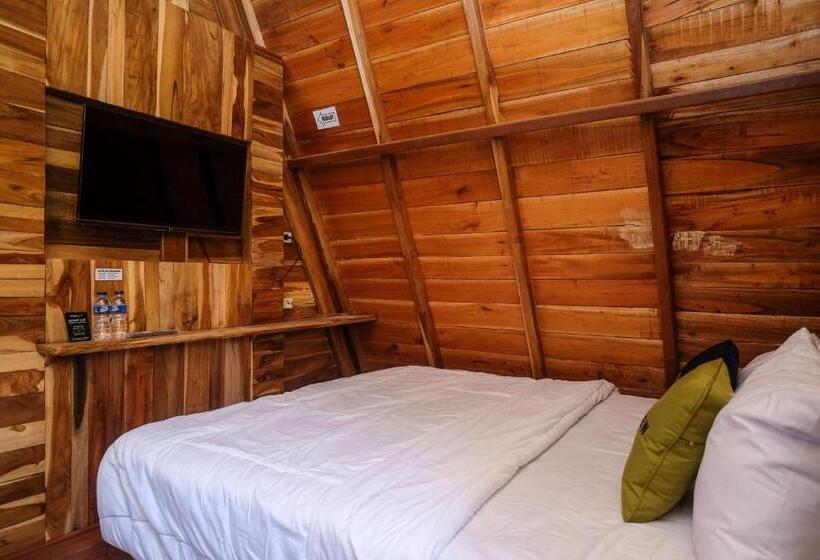 호텔 Urbanview Villa Kolopaking Kebumen By Reddoorz