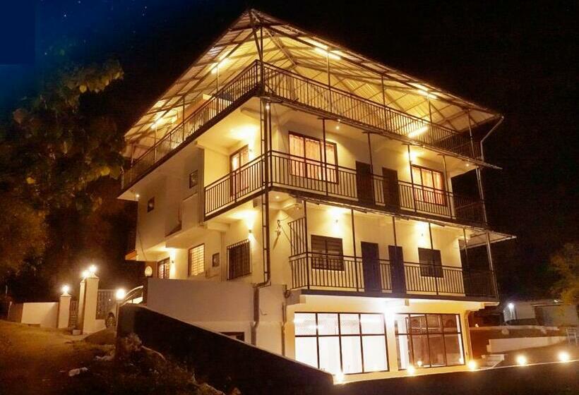 Paappaas Resorts Vagamon