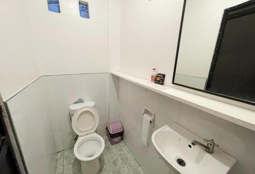 پانسیون Lara S Guesthouse Siargao