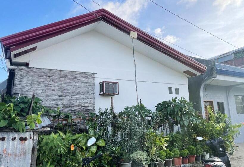 پانسیون Lara S Guesthouse Siargao