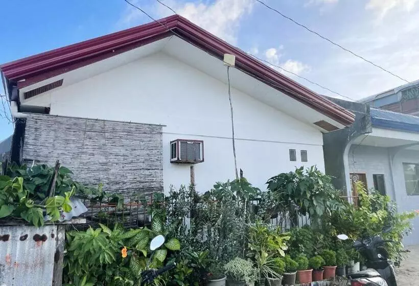 پانسیون Lara S Guesthouse Siargao