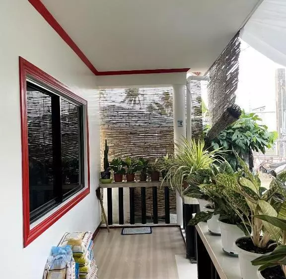 پانسیون Lara S Guesthouse Siargao