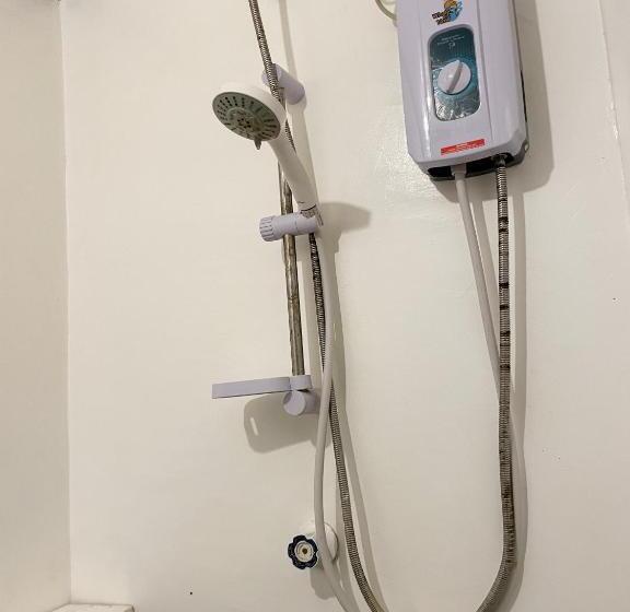 پانسیون Lara S Guesthouse Siargao