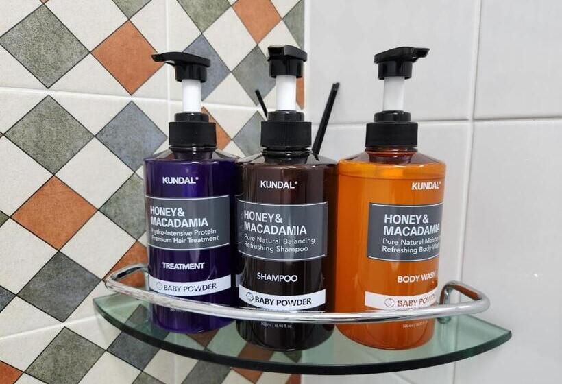 Pensionat Leehakjang Guesthouse