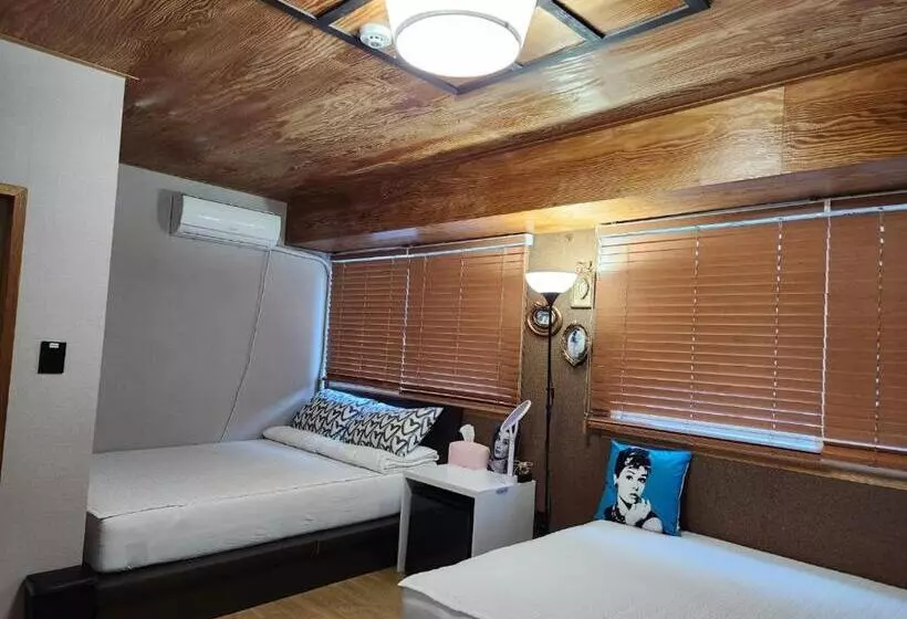 ペンション Leehakjang Guesthouse