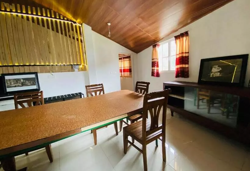 Majatalo Niwasa House