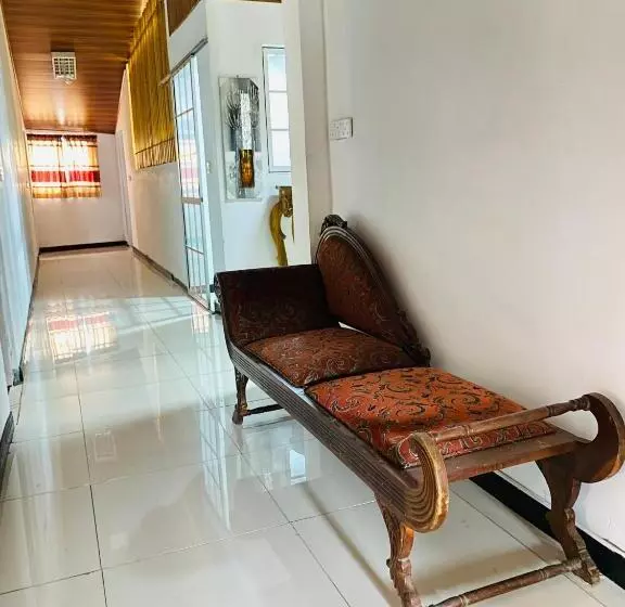 Majatalo Niwasa House