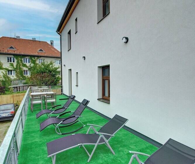 بنسيون Vila Vyšehrad