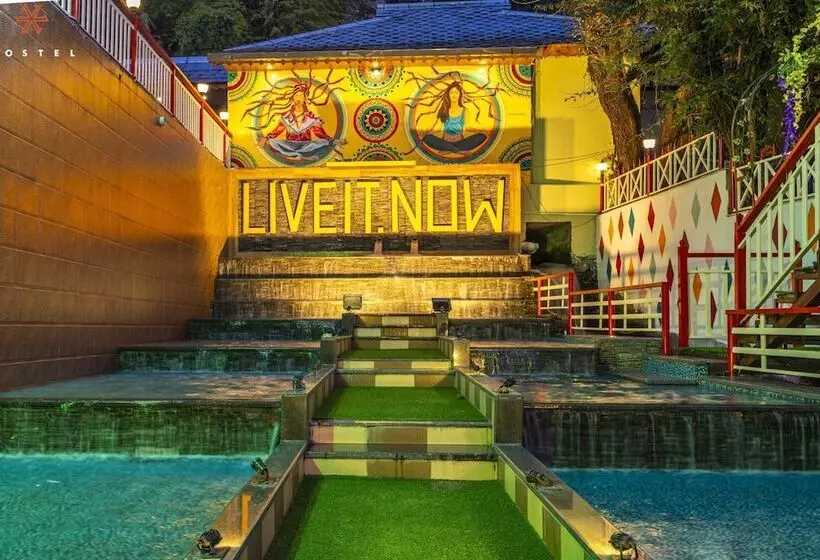 Retkeilymaja Zostel Plus Kareri