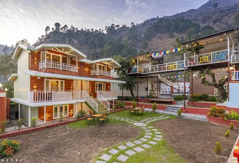 Retkeilymaja Zostel Plus Kareri