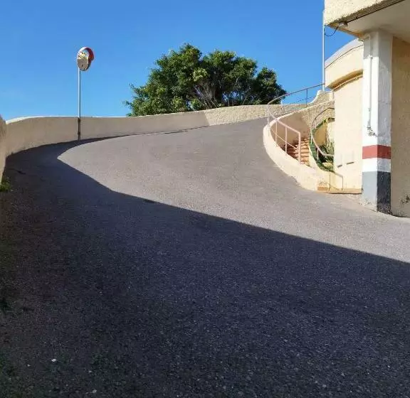 ベッドアンドブレックファースト Vivienda Vacacional Compartida Radazul