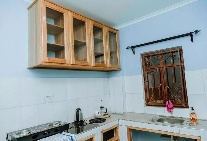 تختخواب و صبحانه Kisanga Homestay