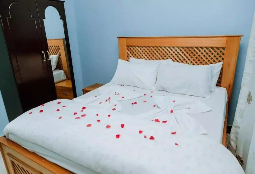 تختخواب و صبحانه Kisanga Homestay