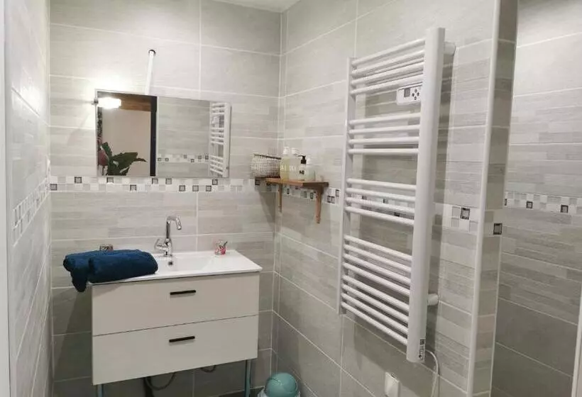 Aamiaismajoitus (B&B) La Grange De Cablanc