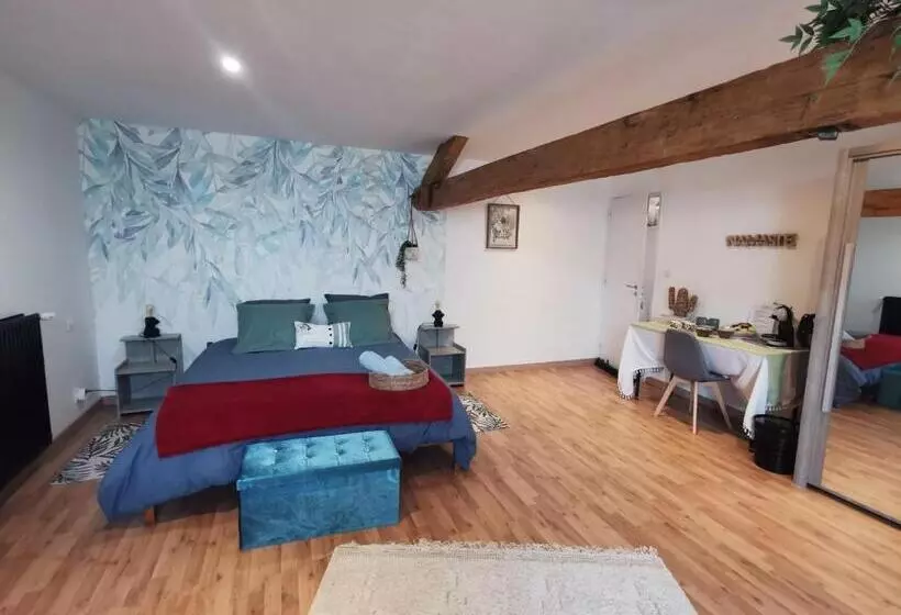 Aamiaismajoitus (B&B) La Grange De Cablanc