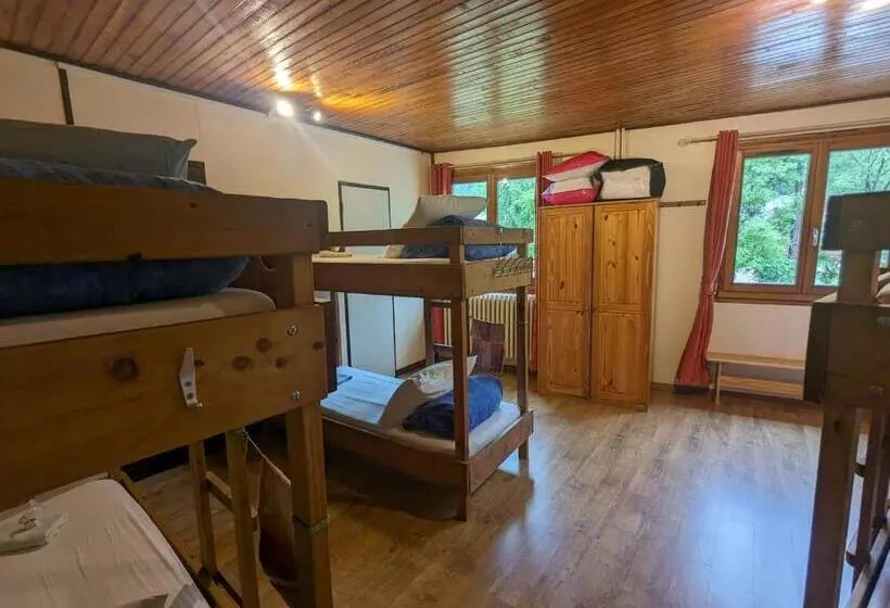 ベッドアンドブレックファースト Les Arolles   Gîte D étape Et De Séjour