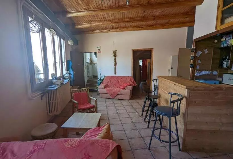 ベッドアンドブレックファースト Les Arolles   Gîte D étape Et De Séjour
