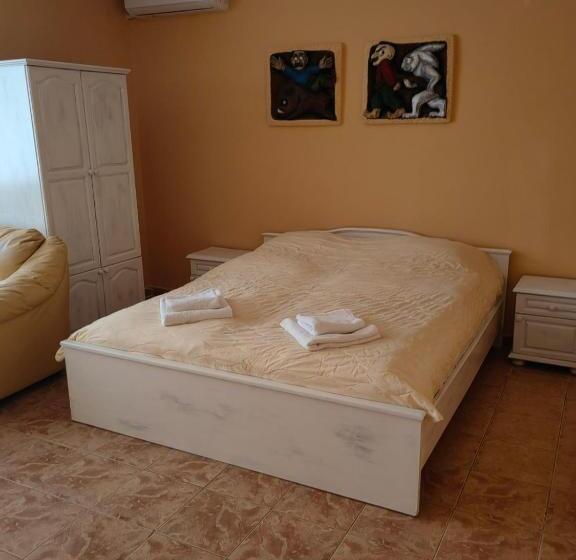 בית מלון כפרי хотел тримата мускетари