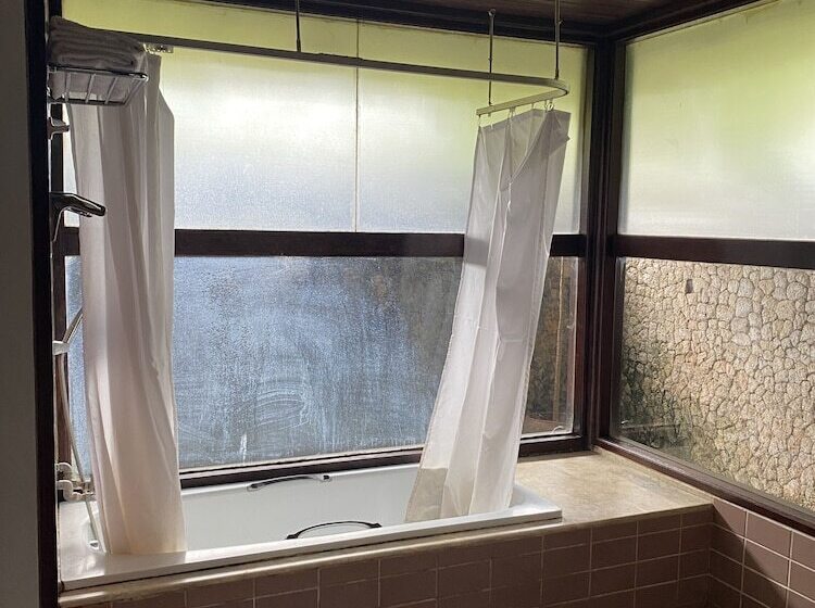 בית מלון כפרי Buyan Resort