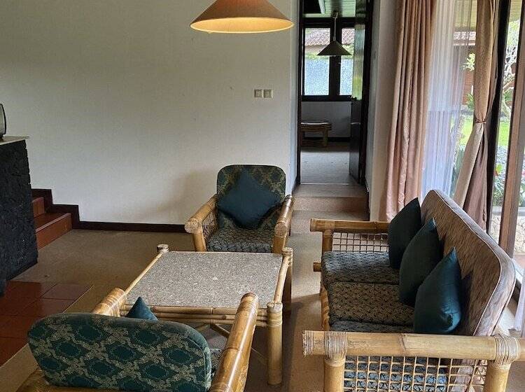 בית מלון כפרי Buyan Resort