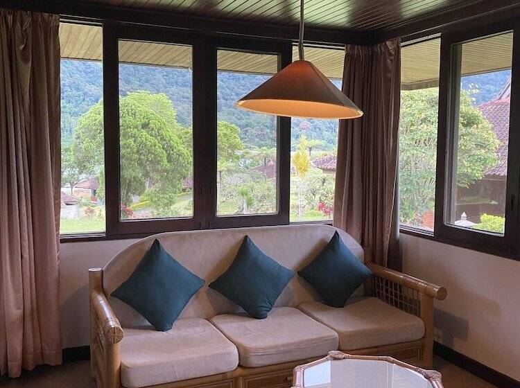 בית מלון כפרי Buyan Resort